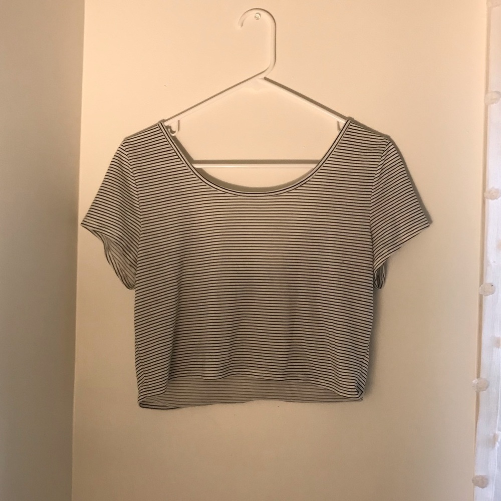 American eagle crop top
